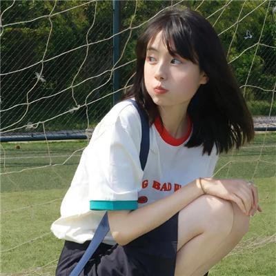 橘衫男子的画像